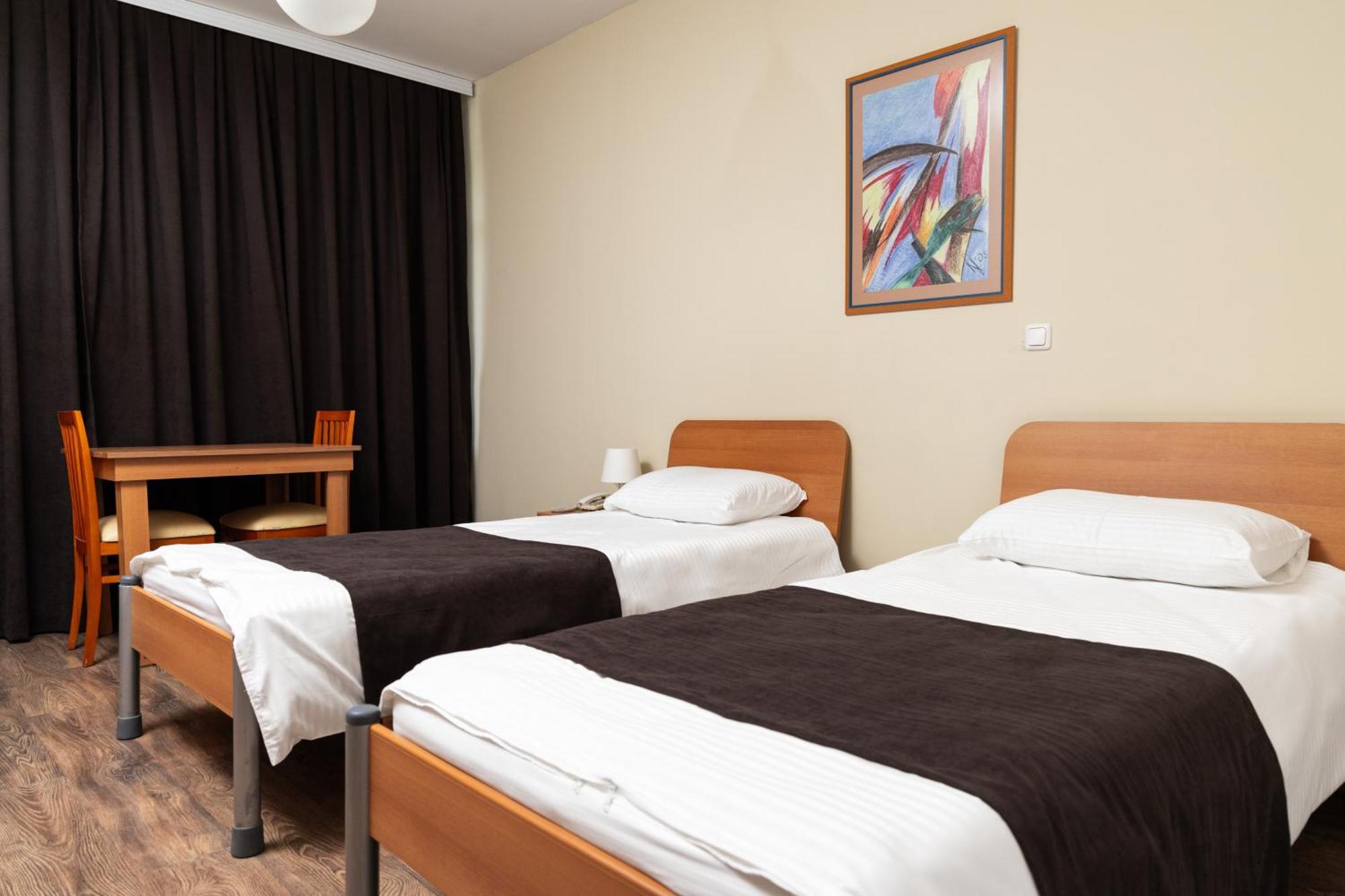 Hotel Luxor Pristina Buitenkant foto